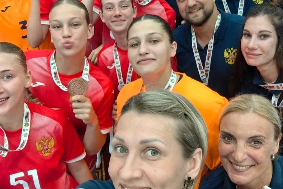 Юниорская сборная России взяла бронзу ЧМ по гандболу 