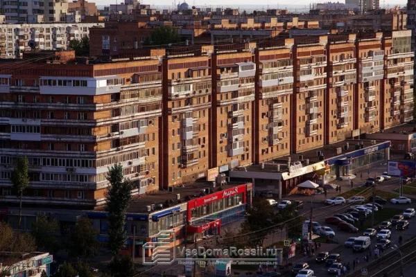Жители Самары рассказали о шумной круглосуточной пивнушке в доме на проспекте Ленина, 3: что известно на данный момент
