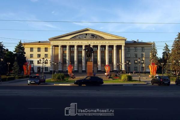 В Самаре урезали бюджет на реконструкцию ДК площади Кирова