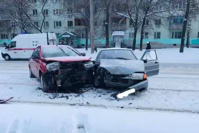 Ребенок пострадал в столкновении двух автомобилей в Самаре