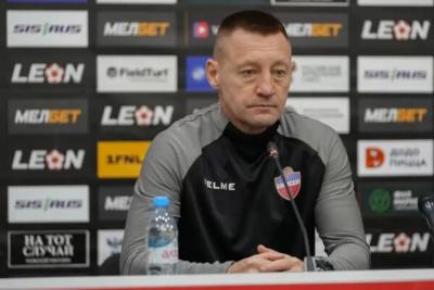 Бывший главный тренер «Крыльев Советов» оскорбил арбитра по половому признаку и дисквалифицирован на 5 матчей