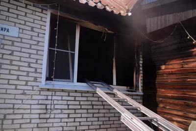 При пожаре в частном доме в Самарской области спасли 13-летнюю девочку