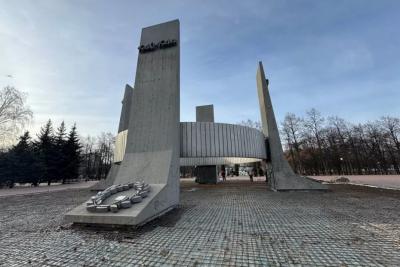 Монумент у Вечного огня в Парке Победы в Тольятти приведут в порядок до конца года