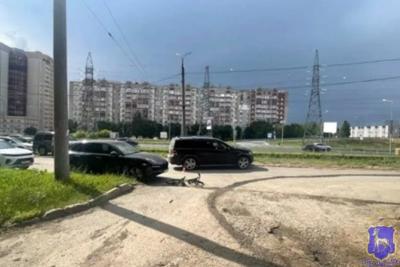 В Самаре под колеса внедорожника «Мерседес» попал ребенок на велосипеде - появились подробности