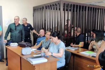 Экс-чиновника из дела бывшего главы ГУ МЧС вызвалась защищать супруга