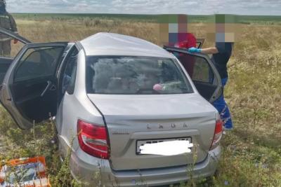 Четверо взрослых и ребенок пострадали в автомобильной аварии в Самарской области - появились подробности