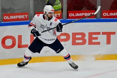 Самарский ЦСК ВВС в овертайме уступил «Зауралью» на выезде