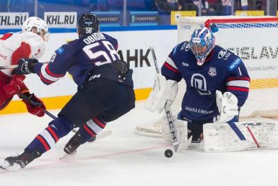 Тольяттинская «Лада» на выезде уступила «Торпедо» в КХЛ