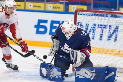 Тольяттинская «Ладья» дома уступила в МХЛ