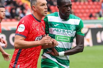 Тольяттинский «Акрон» на выезде крупно проиграл «Ахмату»