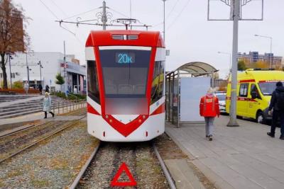 В Самаре трамвай сбил женщину - появились подробности