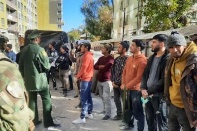 В Самаре 6 бывших мигрантов отправились со стройки в военкомат - фото