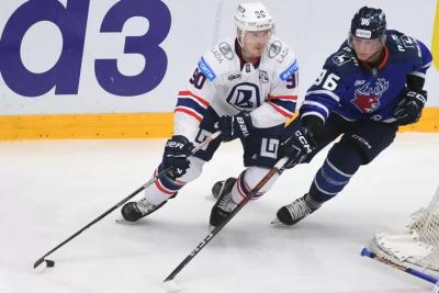 Тольяттинская «Лада» на выезде уступила «Торпедо» в КХЛ