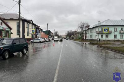 В Самарской области внедорожник сбил женщину с ребенком на пешеходном переходе - появились подробности