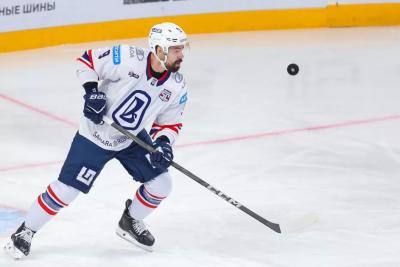 Тольяттинская «Лада» на выезде уступила «Северстали» в КХЛ