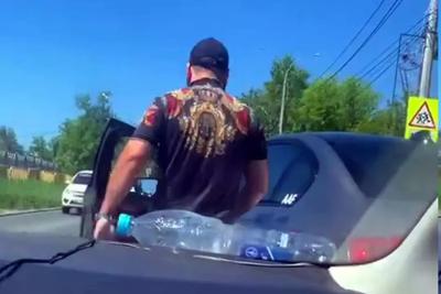 В Тольятти будут судить водителя с черной бородой, который угрожал другому участнику дорожного движения: что известно на данный момент