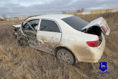 Три человека пострадали в столкновении двух легковушек в Самарской области - последние новости