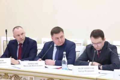 Вячеслав Федорищев провел оперативное совещание по готовности служб к новогодним праздникам