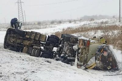 Под Самарой опрокинулся пустой нефтевоз