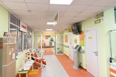 В Октябрьском районе Самары завершается строительство новой детской поликлиники