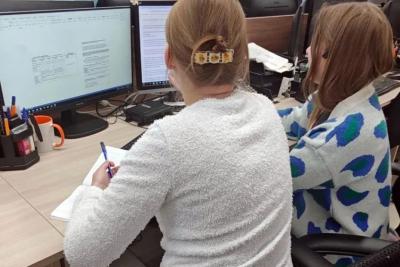 Любовь в соцсетях оставила учительницу из Самарской области без копейки