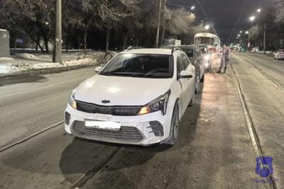 В Самаре столкнулись три иномарки под управлением 3 женщин