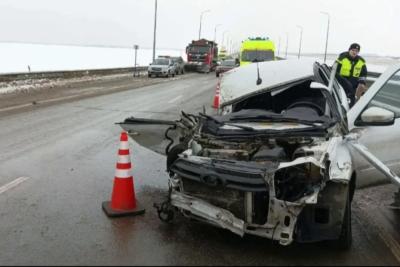 На Обходе Тольятти &laquo;Гранта&raquo; влетела в грузовик, погиб пассажир легковушки: что известно на данный момент