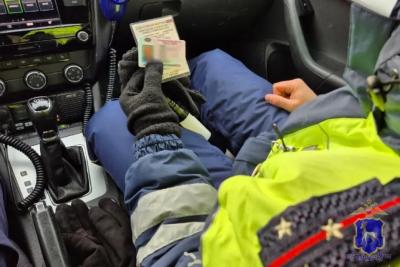 Фигурантом уголовного дела стал 19-летний житель Самарской области, купив водительское удостоверение  