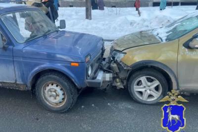 В Самаре женщина пострадала в столкновении 3 автомобилей: что произошло