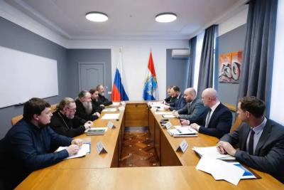 Губернатор Вячеслав Федорищев обсудил с митрополитом Самарским и Новокуйбышевским Феодосием развитие Самарской епархии Русской православной церкви