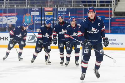 Тольяттинская &laquo;Ладья&raquo; дома победила &laquo;Белых медведей&raquo; и вышла в плей-ин МХЛ