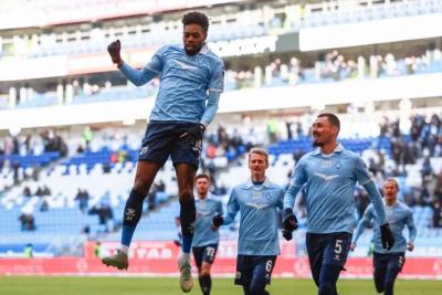 Самарские &laquo;Крылья Советов&raquo; дома победили &laquo;Локомотив&raquo; в матче Кубка России