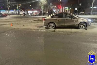 В Самаре водитель LADA Vesta на пешеходном переходе сбил 8-летнего мальчика