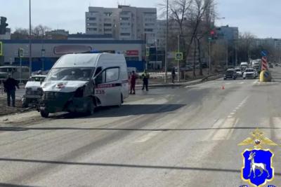 В аварии со Скорой в Самаре пациентка с поврежденным плечом получила новый перелом