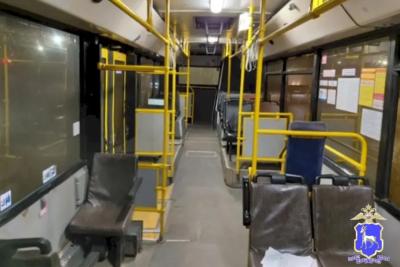 В Тольятти во время движения автобуса пассажирка упала с сидения - последние новости