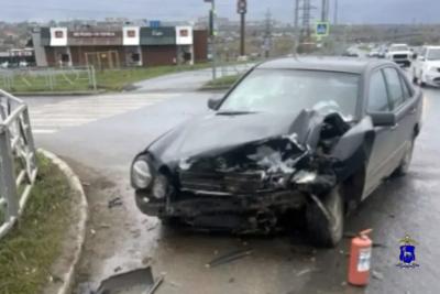 Под Самарой пострадал водитель &laquo;Хендая&raquo;, не уступивший дорогу &laquo;Мерседесу&raquo;: что известно на данный момент