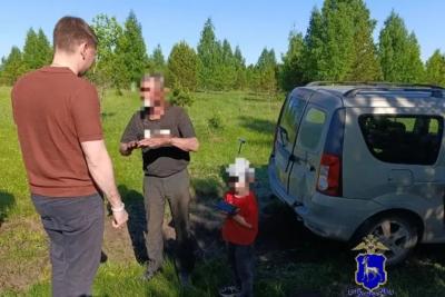 В Самарской области живыми и здоровыми найдены дедушка с маленьким внуком, которые заблудились в лесу