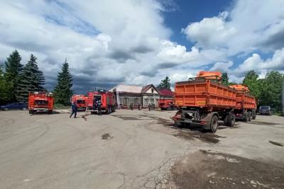 Железнодорожный вокзал в Самарской области потушили, поезда ходят по графику - последние новости