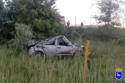 Два подростка опрокинулись на &laquo;Калине&raquo;, вылетев с трассы в Самарской области - появились подробности