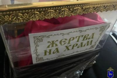 Житель Тольятти похитил в храме кружку для пожертвований - фото