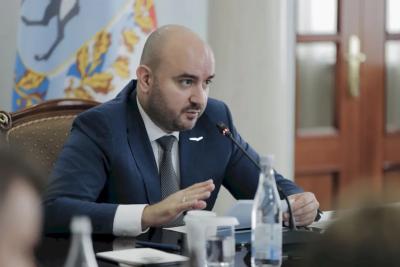 Губернатор Вячеслав Федорищев поручил самарскому правительству вместе с прокуратурой взять на контроль цены на АЗС независимых компаний