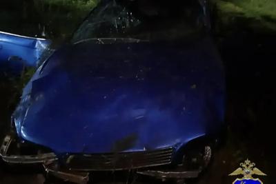 В Самарской области перевернулась Toyota, пострадали 3 человека