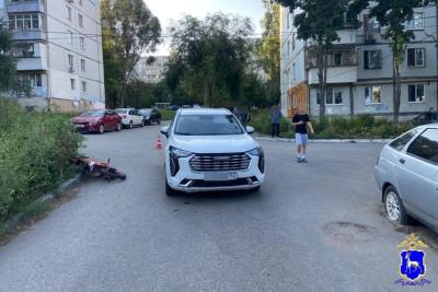 В Самаре кроссовер сбил 14-летнего подростка, ехавшего на электропитбайке