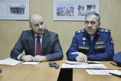 Обеспечение безопасности жителей Самарской области обсудили Вячеслав Федорищев и Юнус-Бек Евкуров