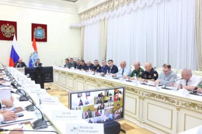 Губернатор Самарской области Вячеслав Федорищев провёл совместное заседание антитеррористической комиссии и оперштаба