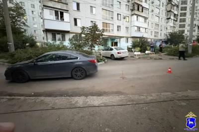В Самаре 9-летняя девочка попала под колеса автомобиля во дворе