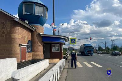 В Тольятти задержали мигранта на грузовике с фальшивыми правами