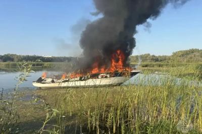 В Самаре потушили горящие катера, пострадавших нет: что известно на данный момент