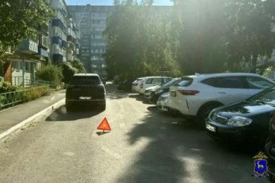 В Самарской области 4-хлетнего мальчика сбил кроссовер во дворе