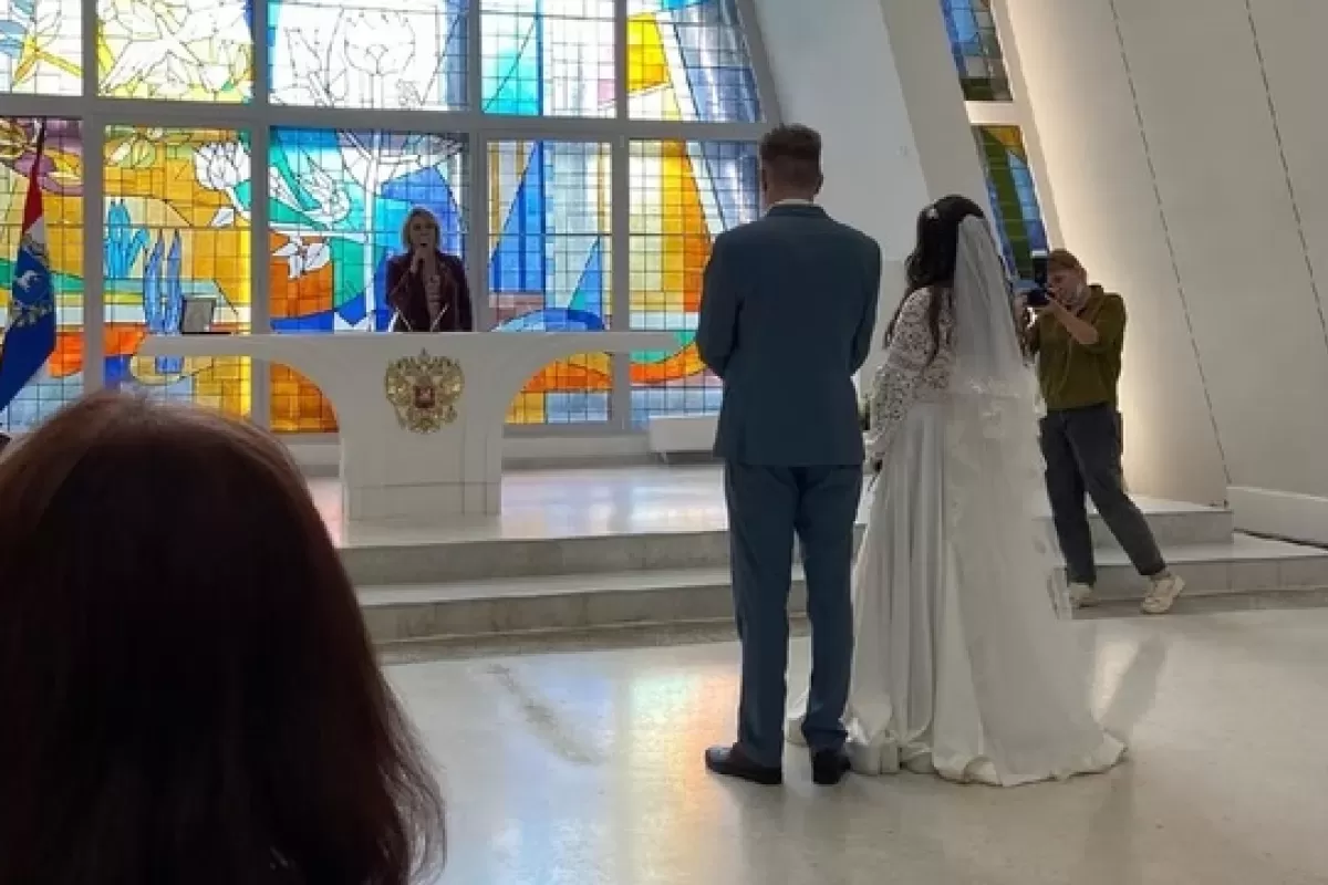 24 февраля в Самарской области брак заключили 162 пары, счастливы 324 человека